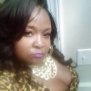 Meet your Posher, Monique